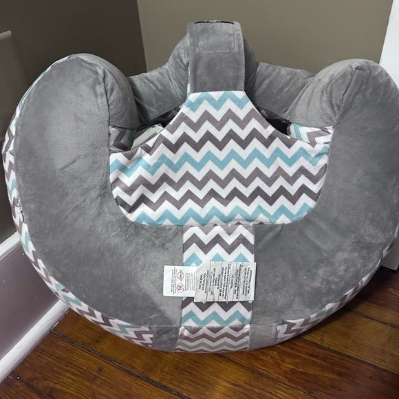 Hugaboo Infant Support Pillow - Picture 3 of 3